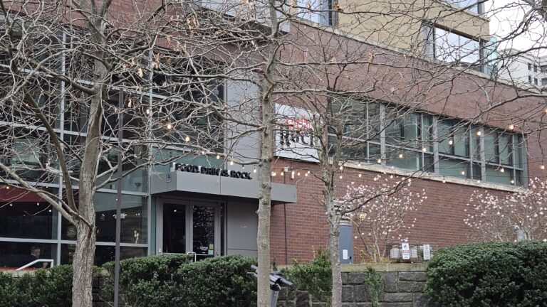 #157 – Dine at Sushi Rock