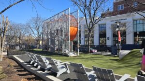 The Loop at Clarendon Crossing