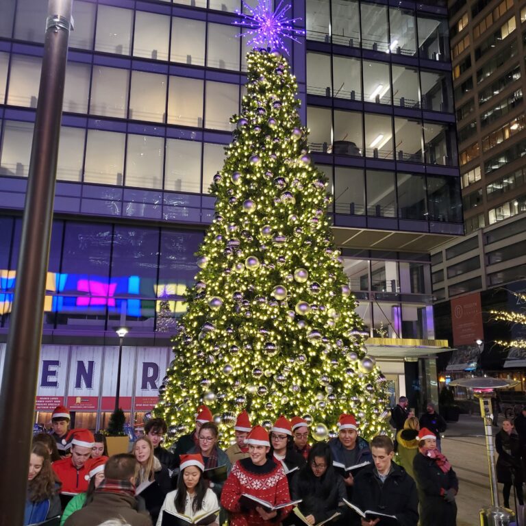 Rosslyn Cheer Light up the Plaza