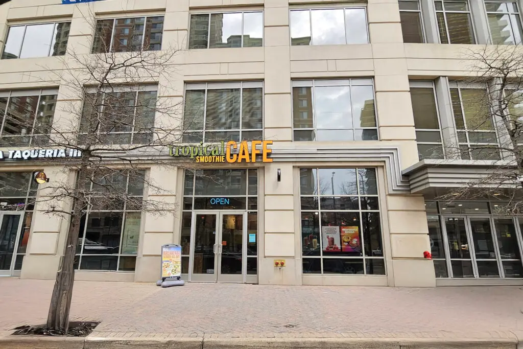 Tropical Smoothie Cafe